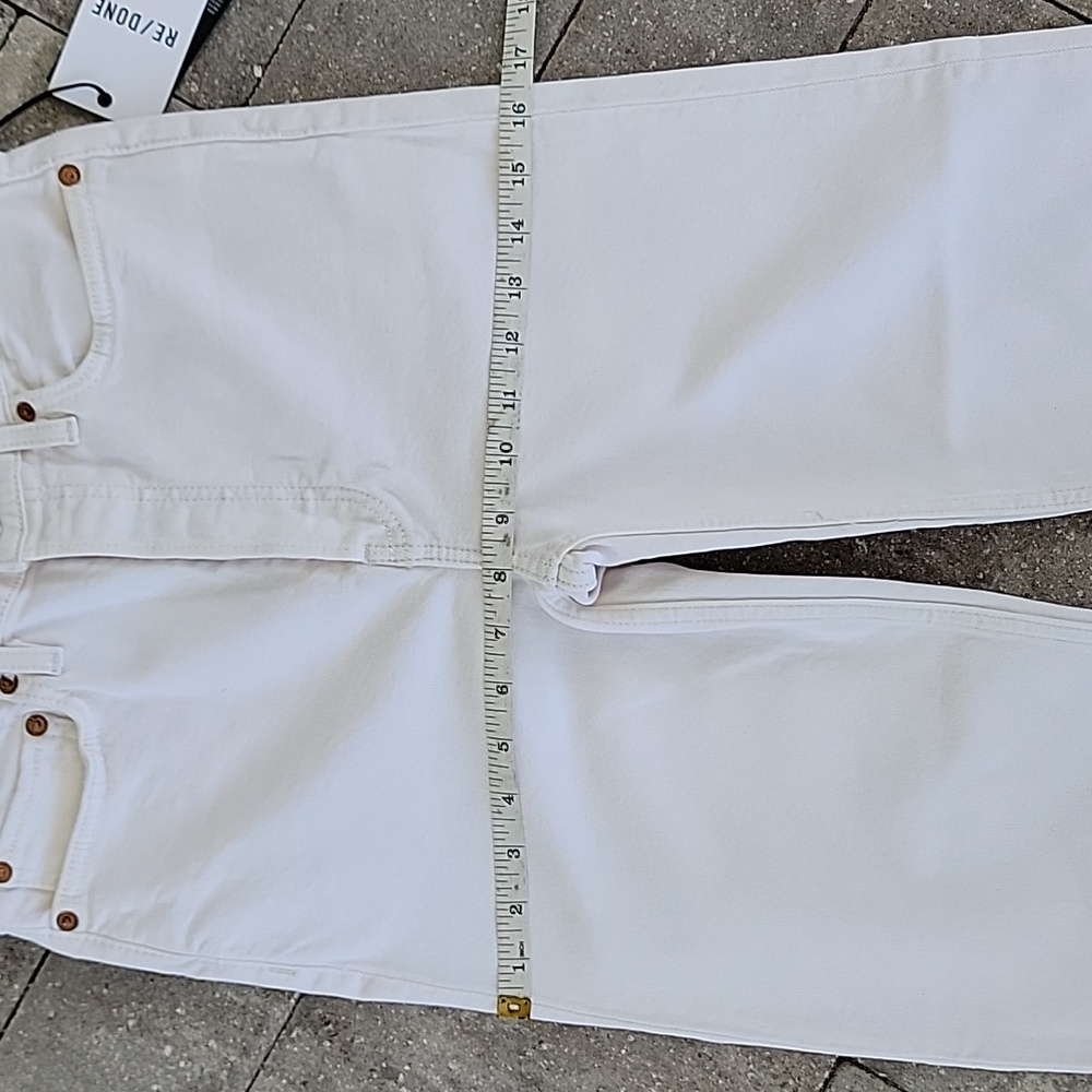Re/Done 90s High Rise Loose Button Fly Raw Hem Jeans Color Is Vintage White - Picture 13 of 15
